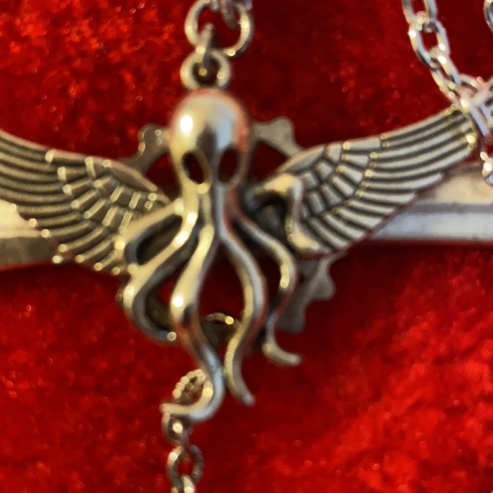 Handmade Necklace - Picture 6 of 6